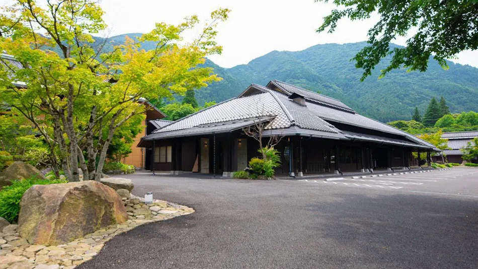 Yufuin Baien Garden Resort
