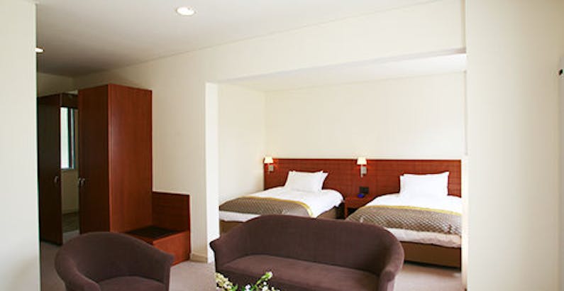 スイートルーム1f 禁煙 部屋食ok 大人のファスティング 断食 プラン 1 8泊 プラン 草津温泉 Hotel Kurbio ホテルクアビオ 一休 Com