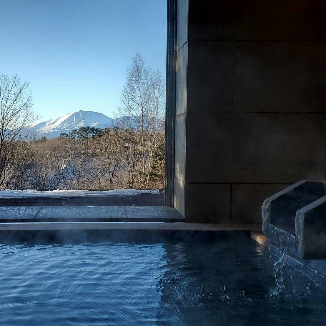 淺間山與雪景溫泉