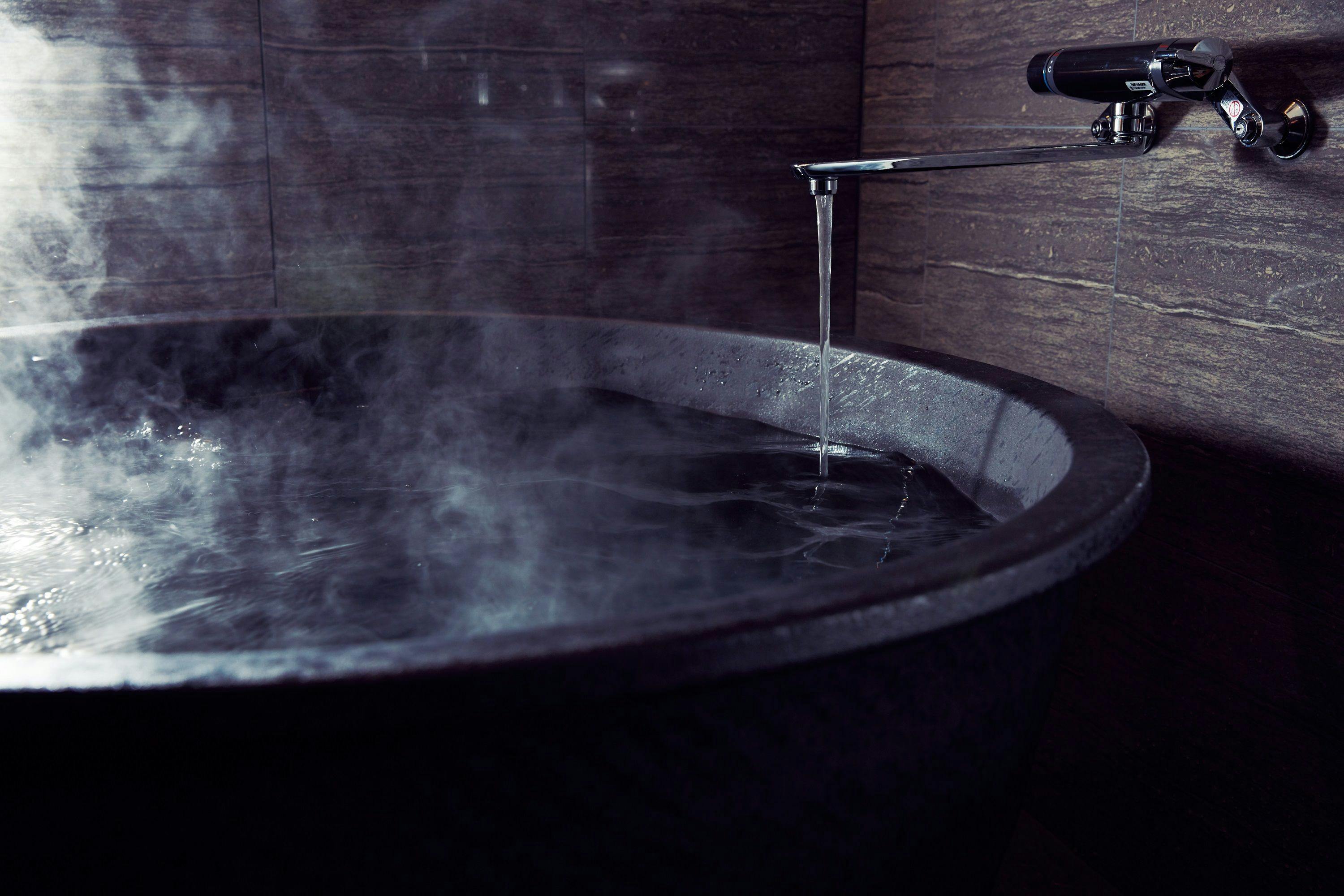 信楽焼きの浴槽