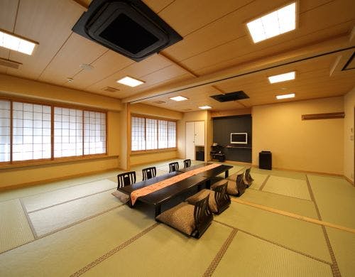 28畳の圧巻の大きさの大部屋