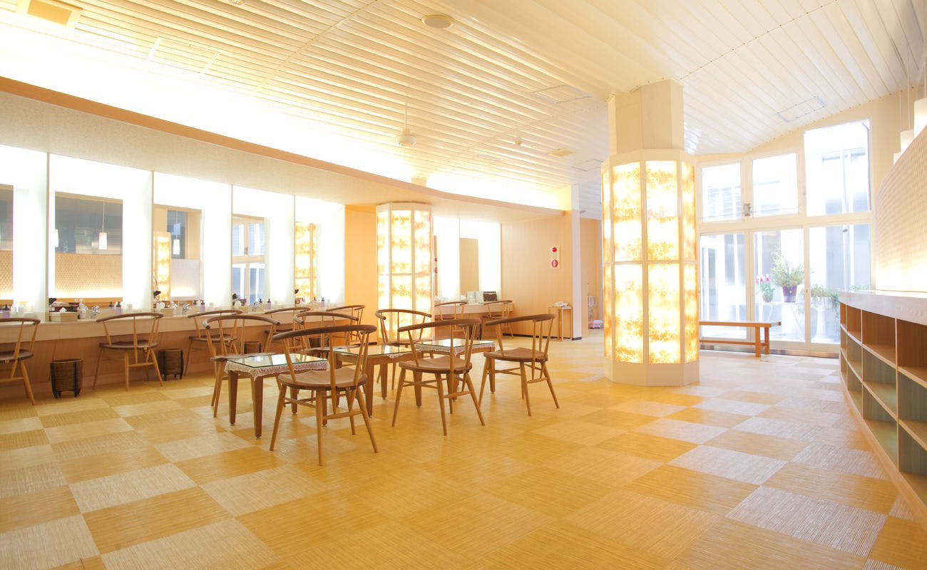 【Pemandian Wanita】Ruang Bedak