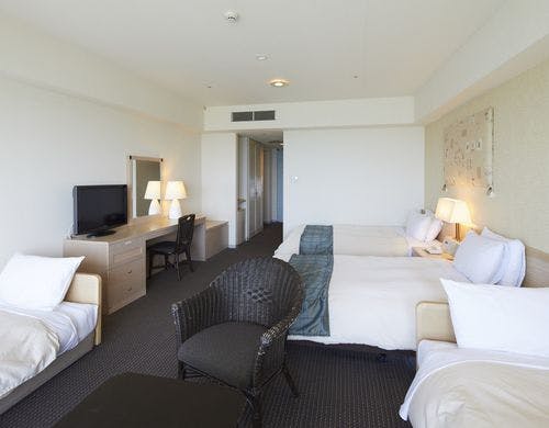 客室：フォースルーム