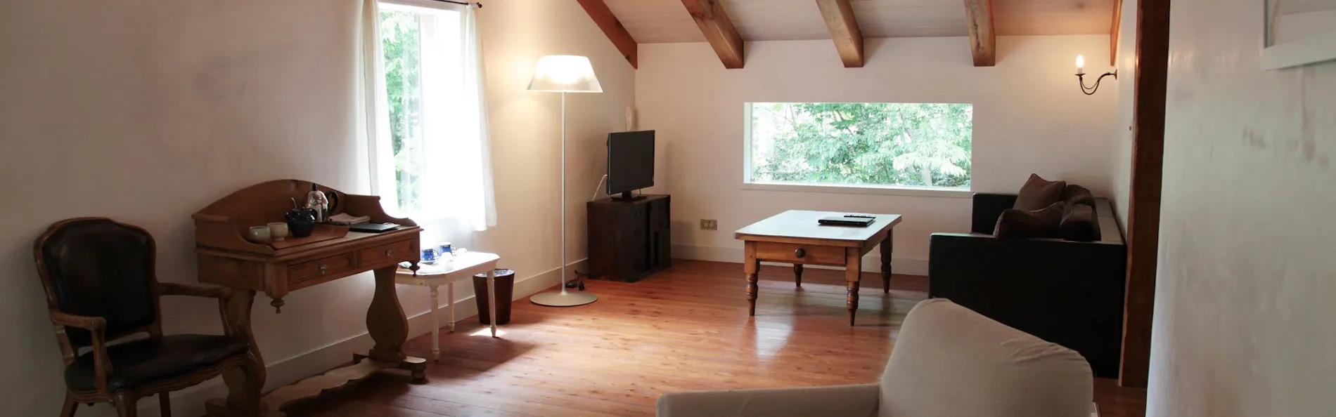 HOTEL HOLIDAY HOME