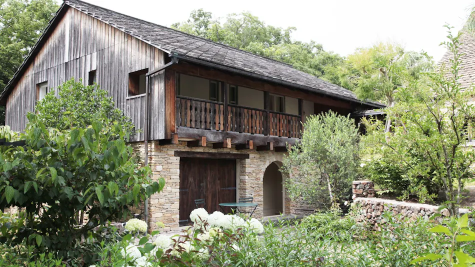 HOTEL HOLIDAY HOME