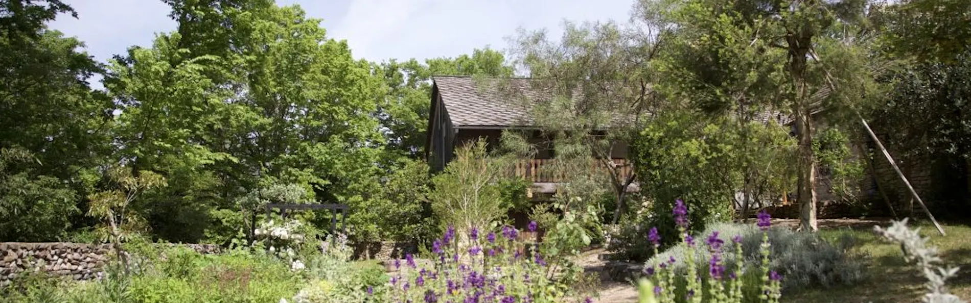 HOTEL HOLIDAY HOME