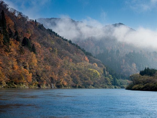 高見屋　最上川別邸　紅