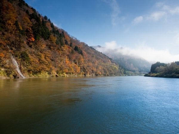 高見屋　最上川別邸　紅