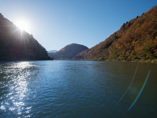 高見屋　最上川別邸　紅
