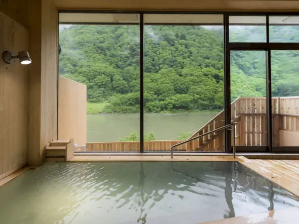【1泊朝食付プラン】~最上川を眺め、爽やかな朝を迎える~山形郷土和膳のご朝食