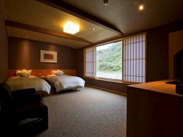 高見屋　最上川別邸　紅