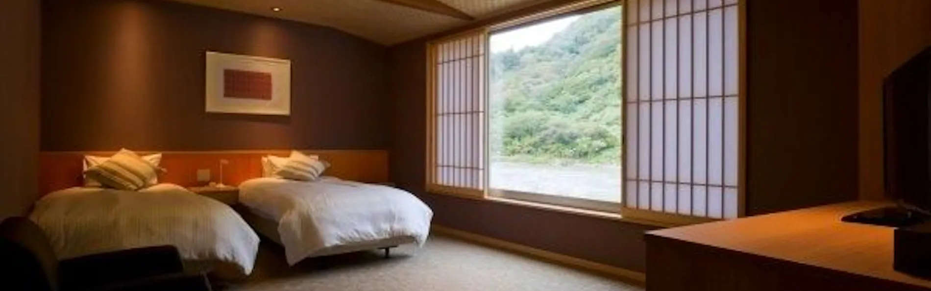 高見屋 最上川別邸 紅