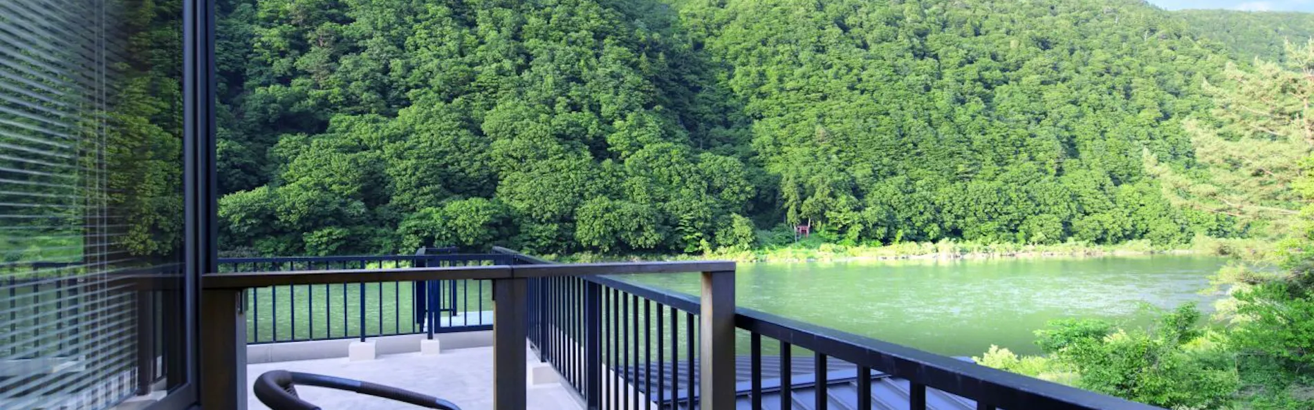 高見屋 最上川別邸 紅
