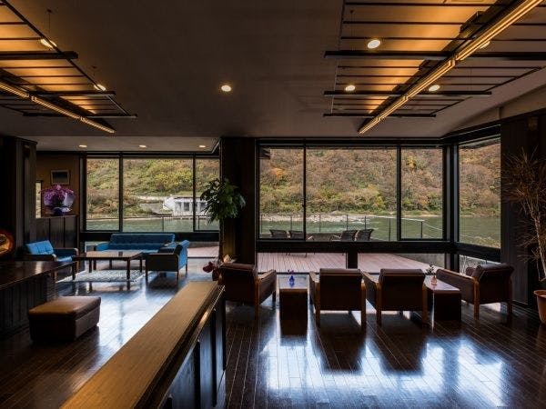 高見屋　最上川別邸　紅