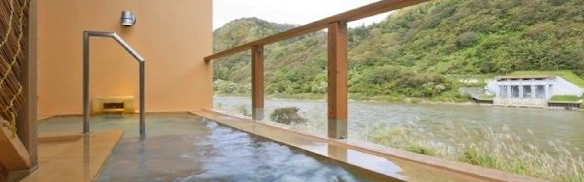 高見屋 最上川別邸 紅