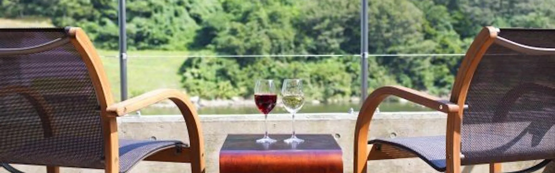 高見屋 最上川別邸 紅
