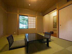 全室離れの高原リゾート　フリューゲル久住