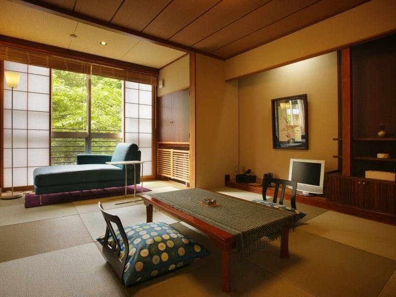 【Yuri・Satsuki】ห้องสไตล์ญี่ปุ่น 8 เสื่อทาทามิ (พร้อมอ่างอาบน้ำ)