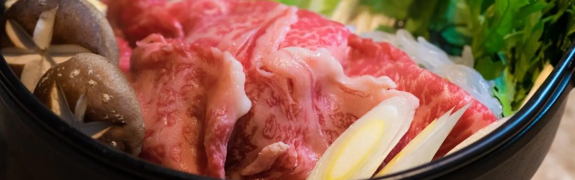 囲炉裏懐石と天然温泉を楽しむ 秘境の隠れ家 やまゆりの宿