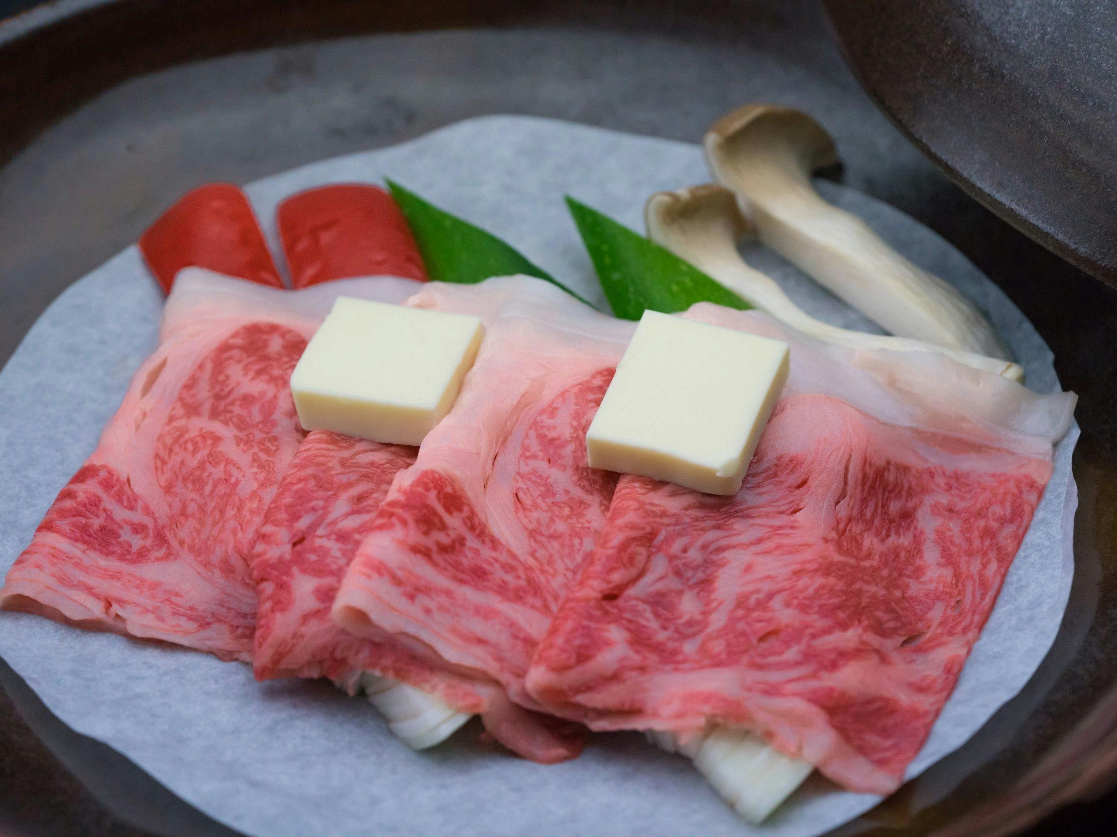 囲炉裏懐石と天然温泉を楽しむ 秘境の隠れ家 やまゆりの宿
