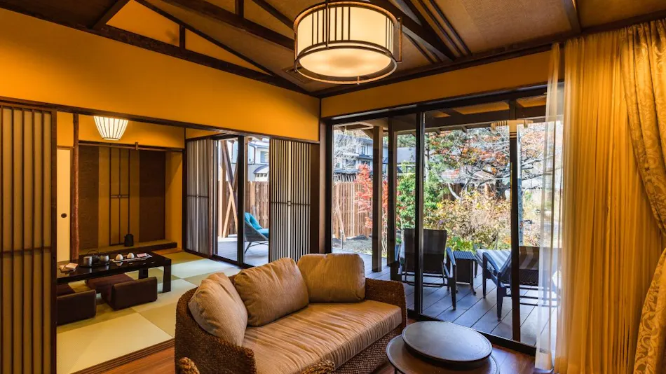 Tsuta Onsen Ryokan - Natural Spring Onsen Bubbling from the Ground -