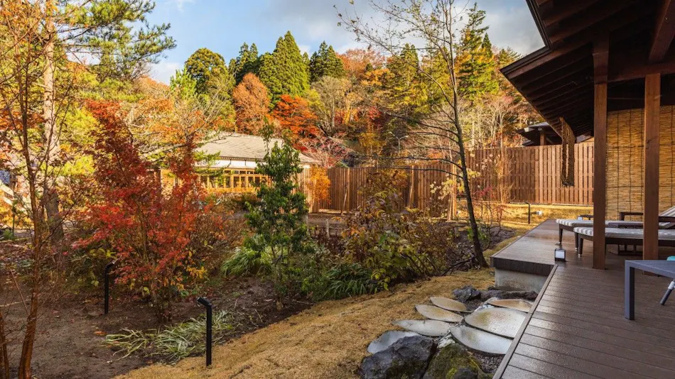 Tsuta Onsen Ryokan - Natural Spring Onsen Bubbling from the Ground -