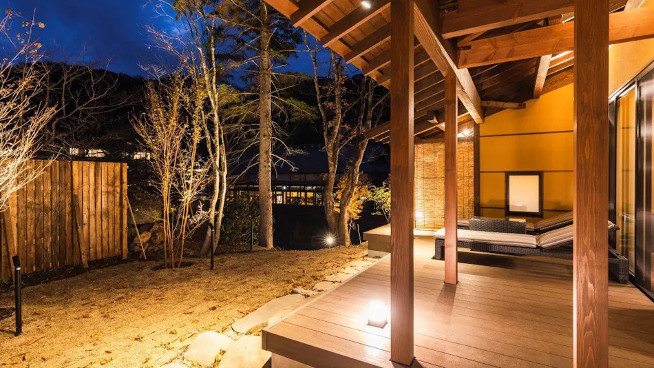 Tsuta Onsen Ryokan - Natural Spring Onsen Bubbling from the Ground -