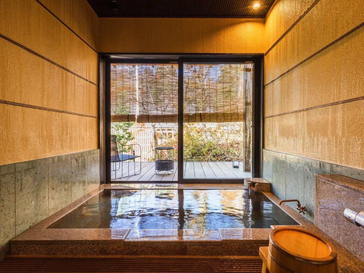 Tsuta Onsen Ryokan - Natural Spring Onsen Bubbling from the Ground -