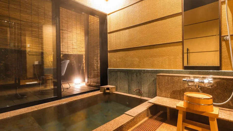 Tsuta Onsen Ryokan - Natural Spring Onsen Bubbling from the Ground -