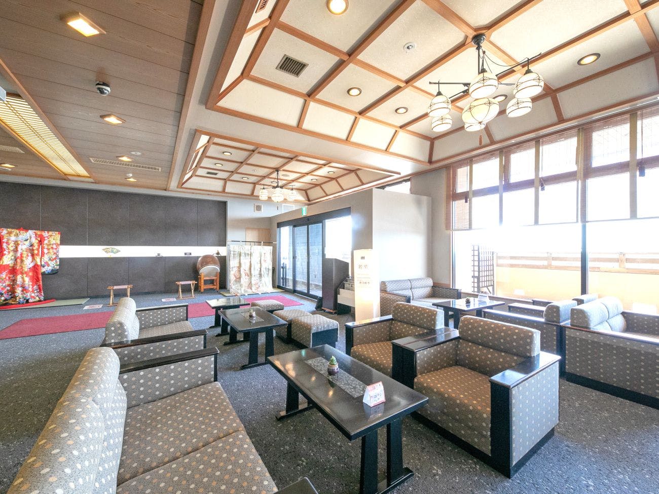 ■ล็อบบี้■ ～กลางวัน～