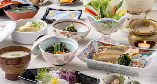 【朝食付】<到着遅めの方に>朝食はあたたかい和定食【駐車場無料】