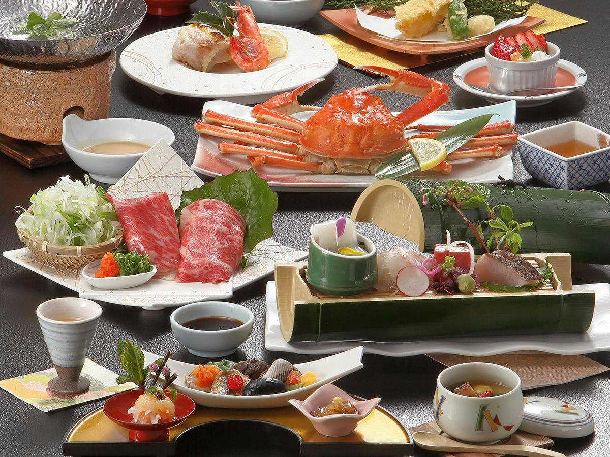 【冬P】山陰の旬の恵み 茹で蟹姿一枚と冬の味覚をたっぷり楽しめる和会席「冬の彩り会席」