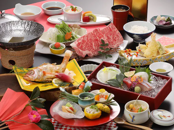 【夕食お部屋食or個室食】<地の物会席>海の幸も黒毛和牛も楽しめる当館一番人気プラン