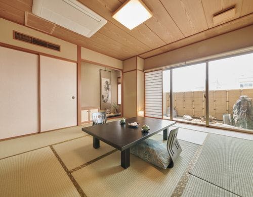 【街側和室8畳】