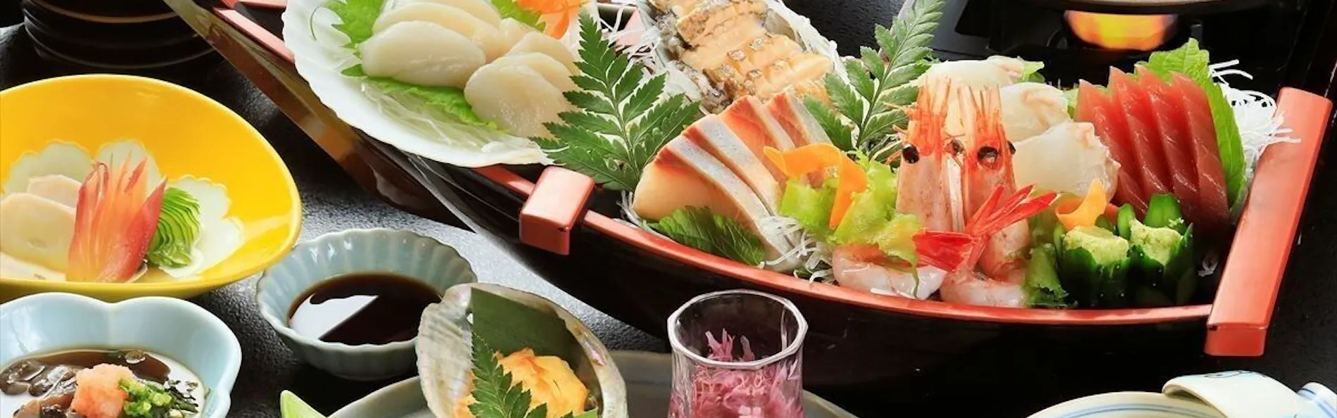 浜べの料理宿 宝来館