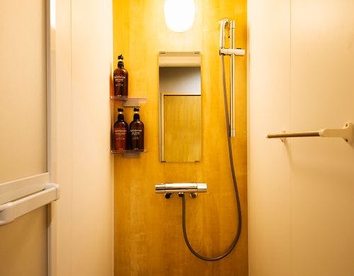 ジャワーブース