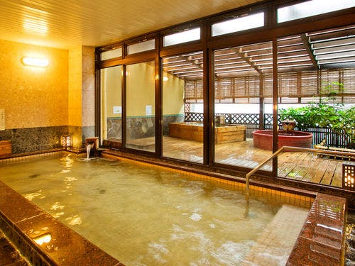 【夢見の湯】ひのき露天風呂・陶器露天風呂