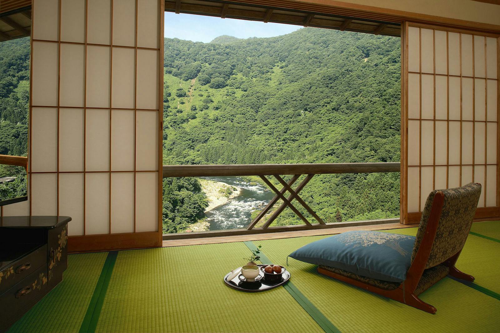 丸峰観光ホテル