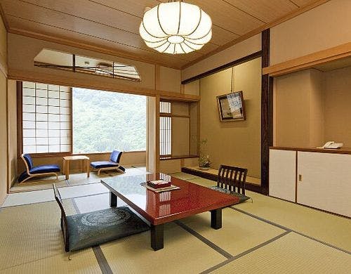 【渓谷側】川音　和室12畳