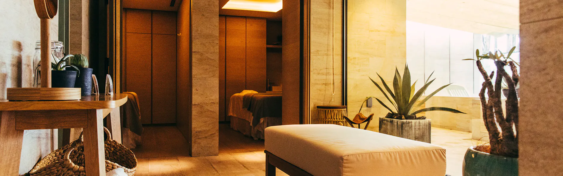 THE HIRAMATSU HOTELS & RESORTS 賢島