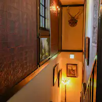 *2階へ続く階段