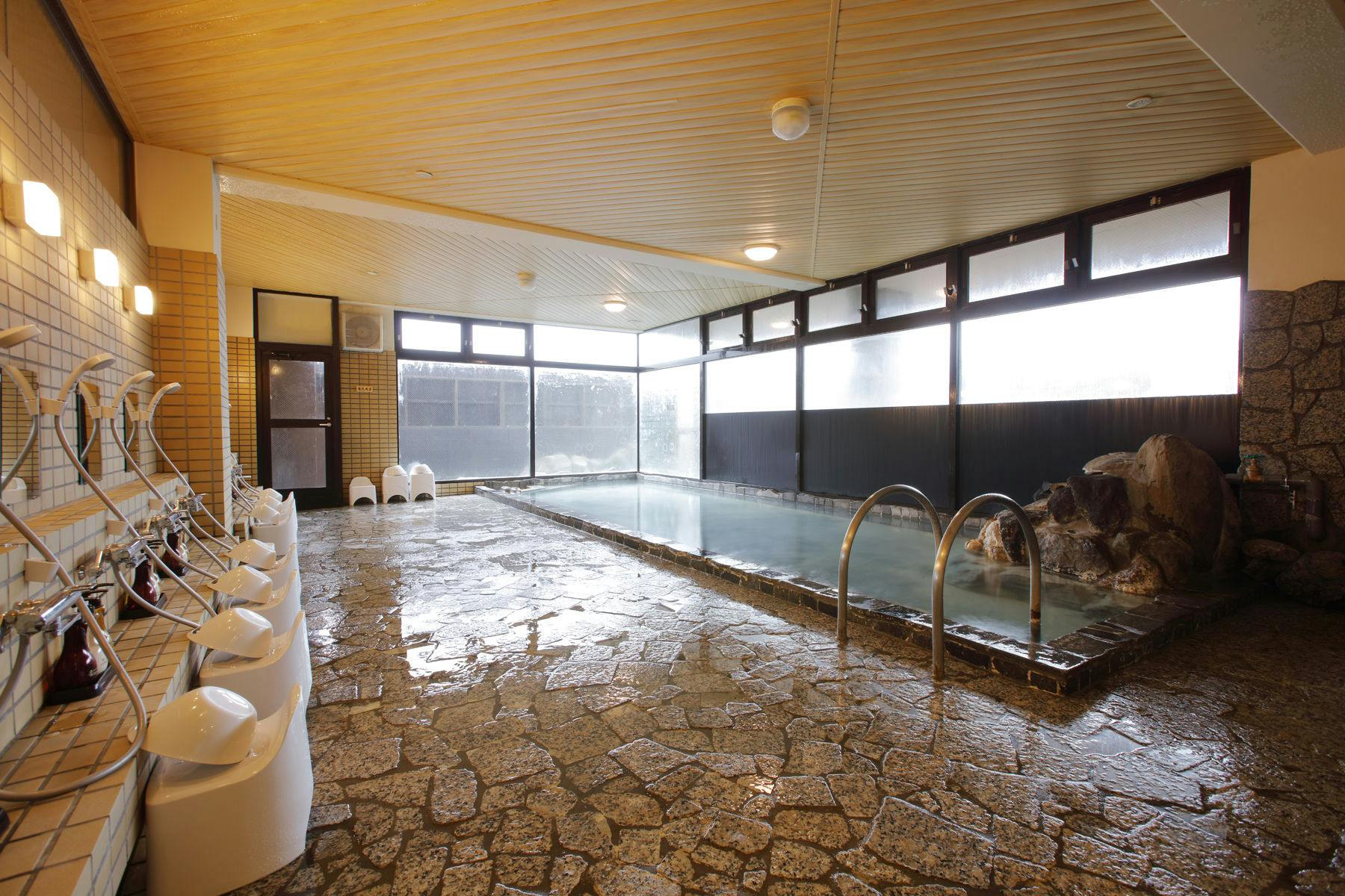 湯の川温泉 笑 函館屋