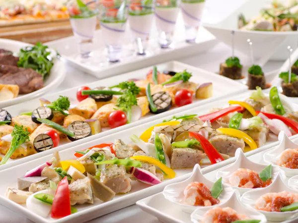 【早割限定 小学生以下のお子さま夕食無料】New Year Special Buffet