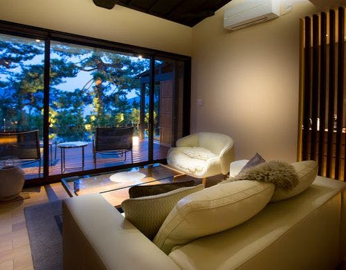 【客室露天風呂-銀温泉】