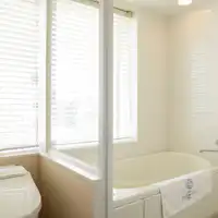 View bath type bathroom.