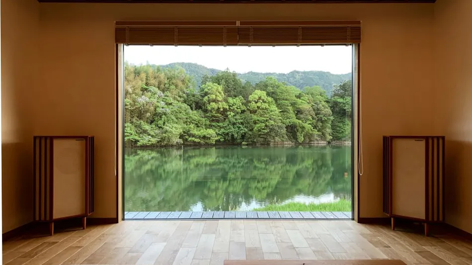 Lakeside Leisure