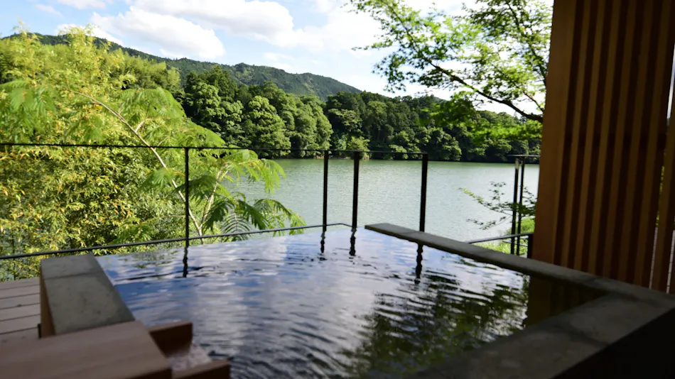 Lakeside Leisure