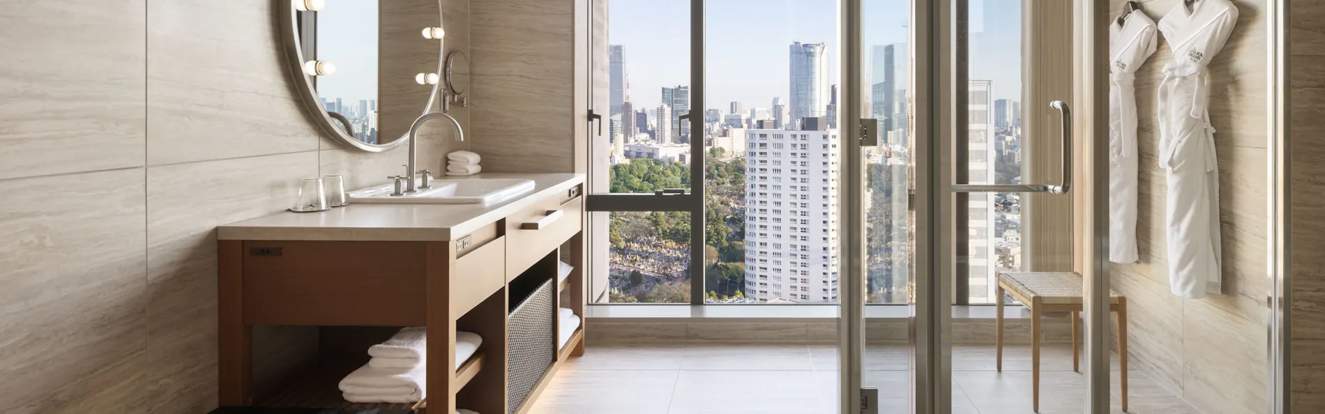 THE AOYAMA GRAND HOTEL