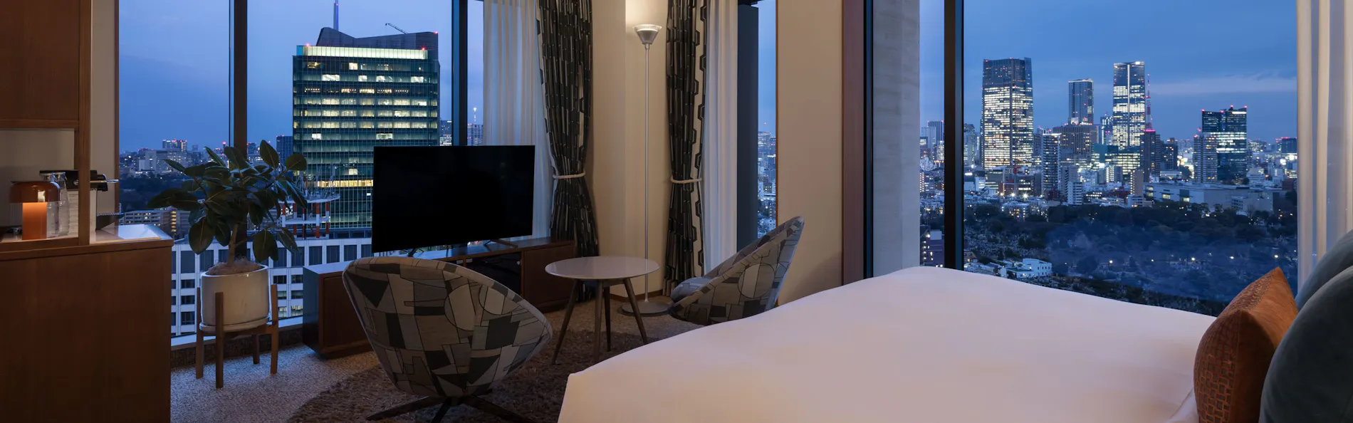 THE AOYAMA GRAND HOTEL