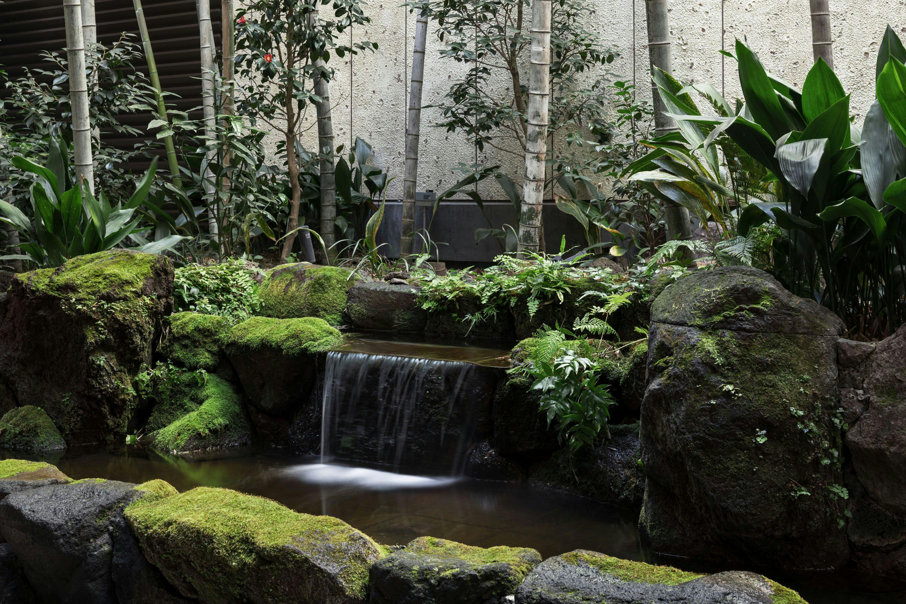 THE AOYAMA GRAND HOTEL